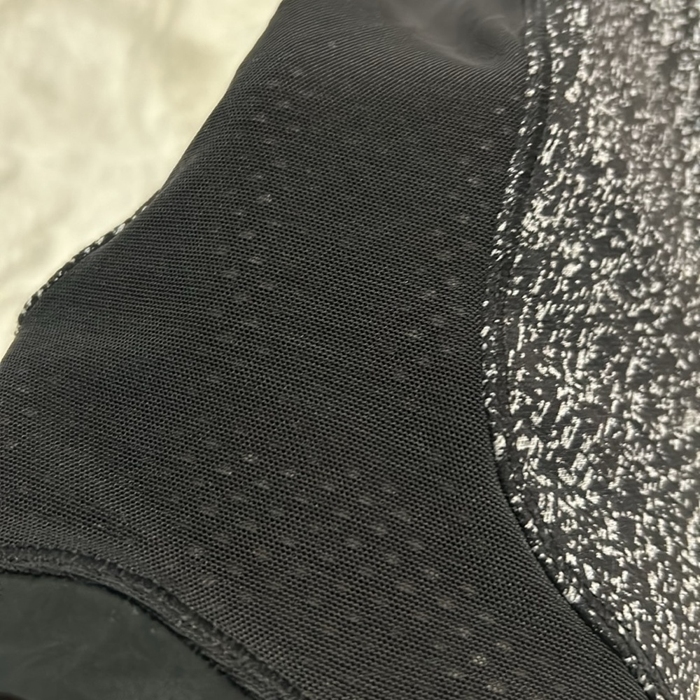 Lululemon Fit Crop Legging - Picture 3 of 7